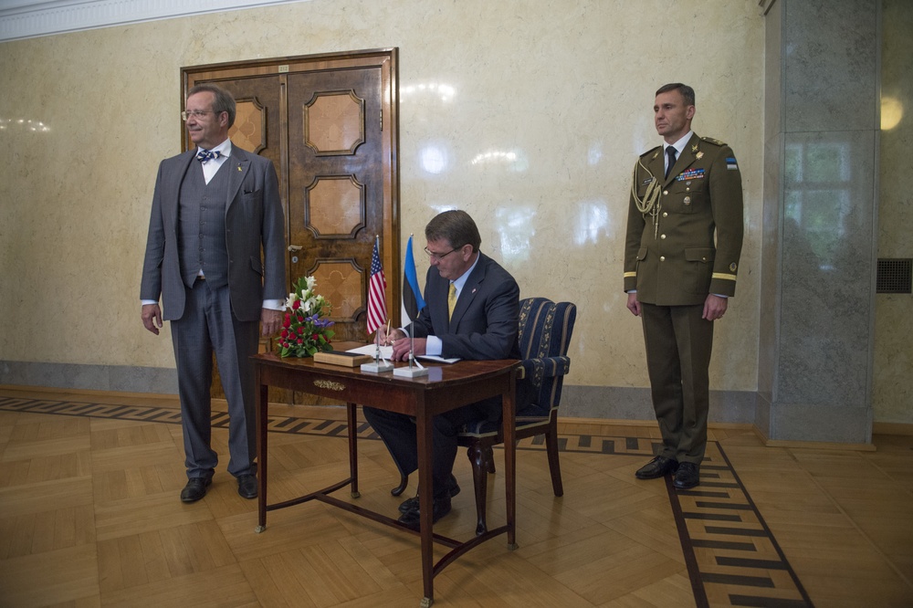 Secretary of defense visits Estonia
