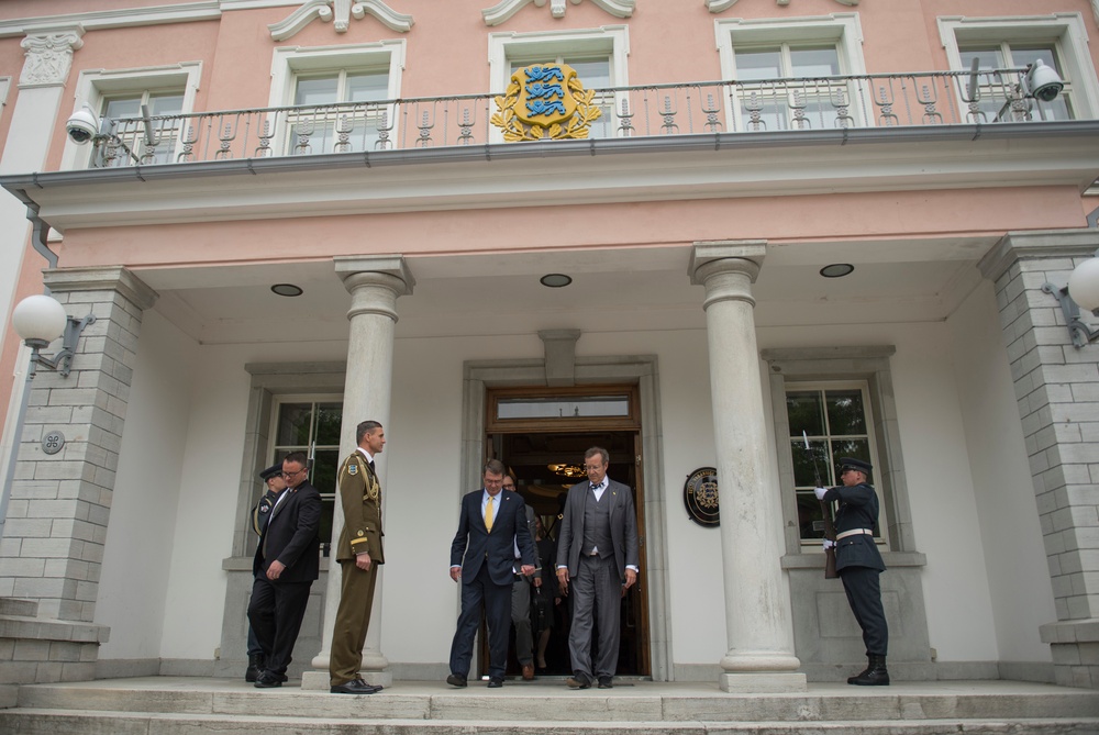 Secretary of defense visits Estonia