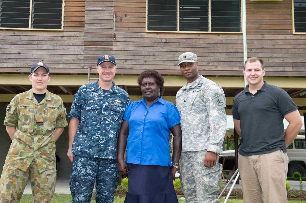 Meeting with Kieta District Manageress, Lucy Travertz, Arawa, Papua New GuineMeeting with Kieta District Manageress Lucy Travertz in Arawa, Papua New Guinea during Pacific Partnership 2015a; Pacific Partnership 2015