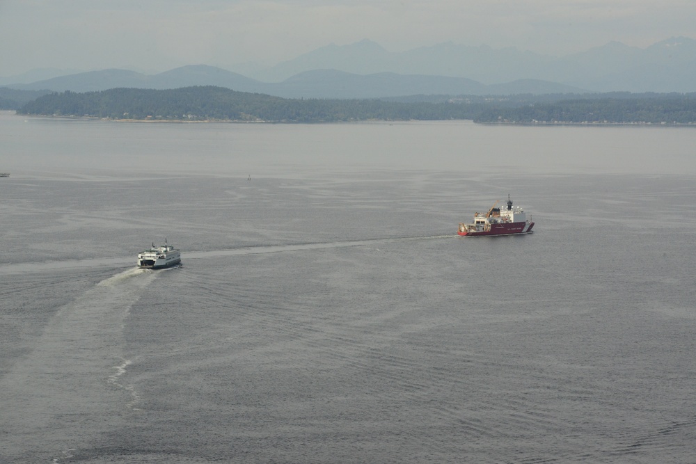 CGC Healy departs Seattle for North Pole deployment