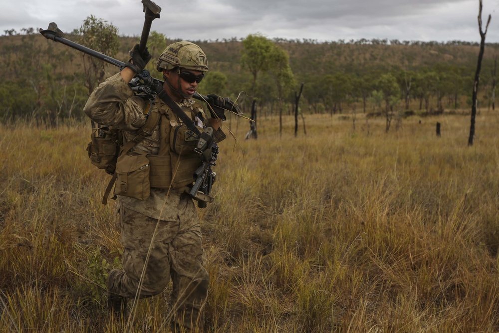 Marines wrap-up exercise Southern Jackaroo 2015