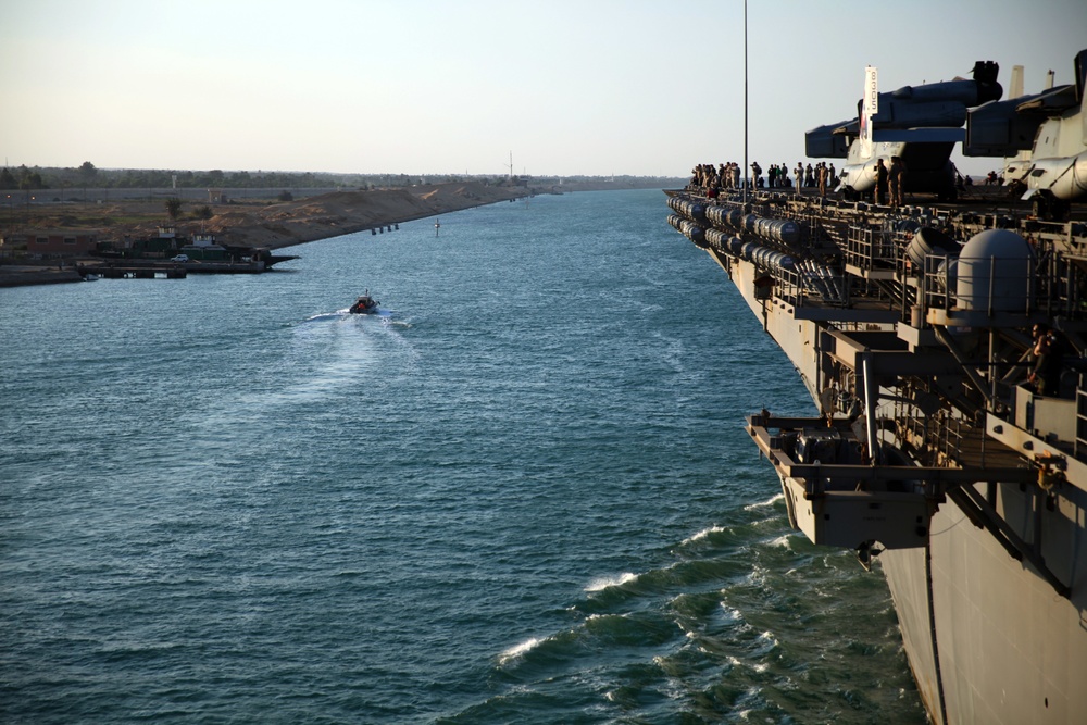 The 24th MEU transits through the Suez