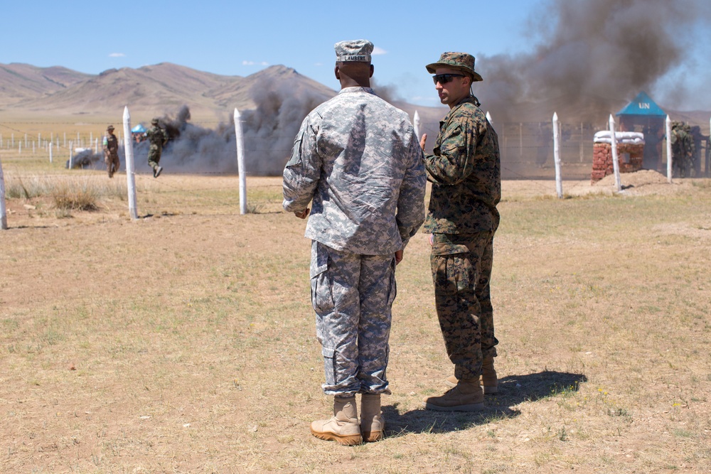 US Army Pacific command sergeant major visits Mongolia in support of Khaan Quest 2015