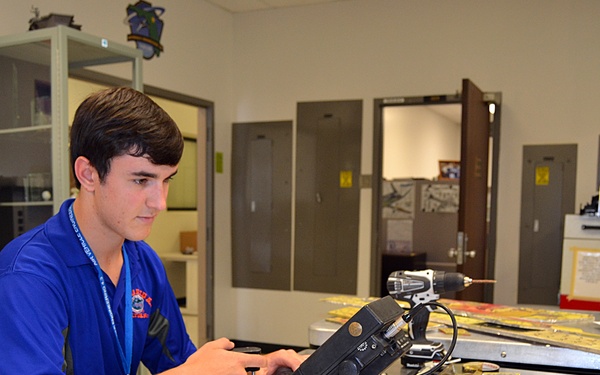 Students get taste of life as FRCSE engineers