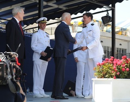 Future submariner graduates first at Annapolis