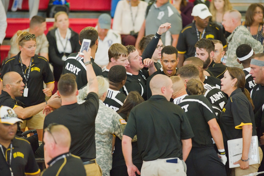 Team Army dominates sitting volleyball during 2015 DoD Warrior Games