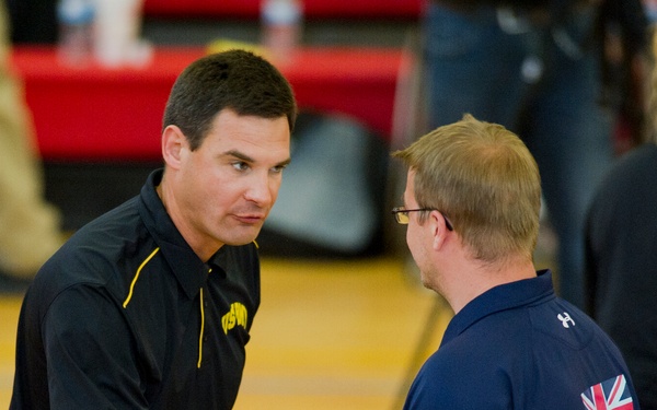 Team Army dominates sitting volleyball during 2015 DoD Warrior Games