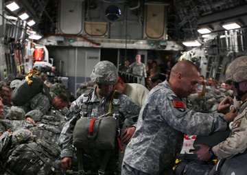 Joint Forcible Entry-Vulnerability validates airborne communication capabilities
