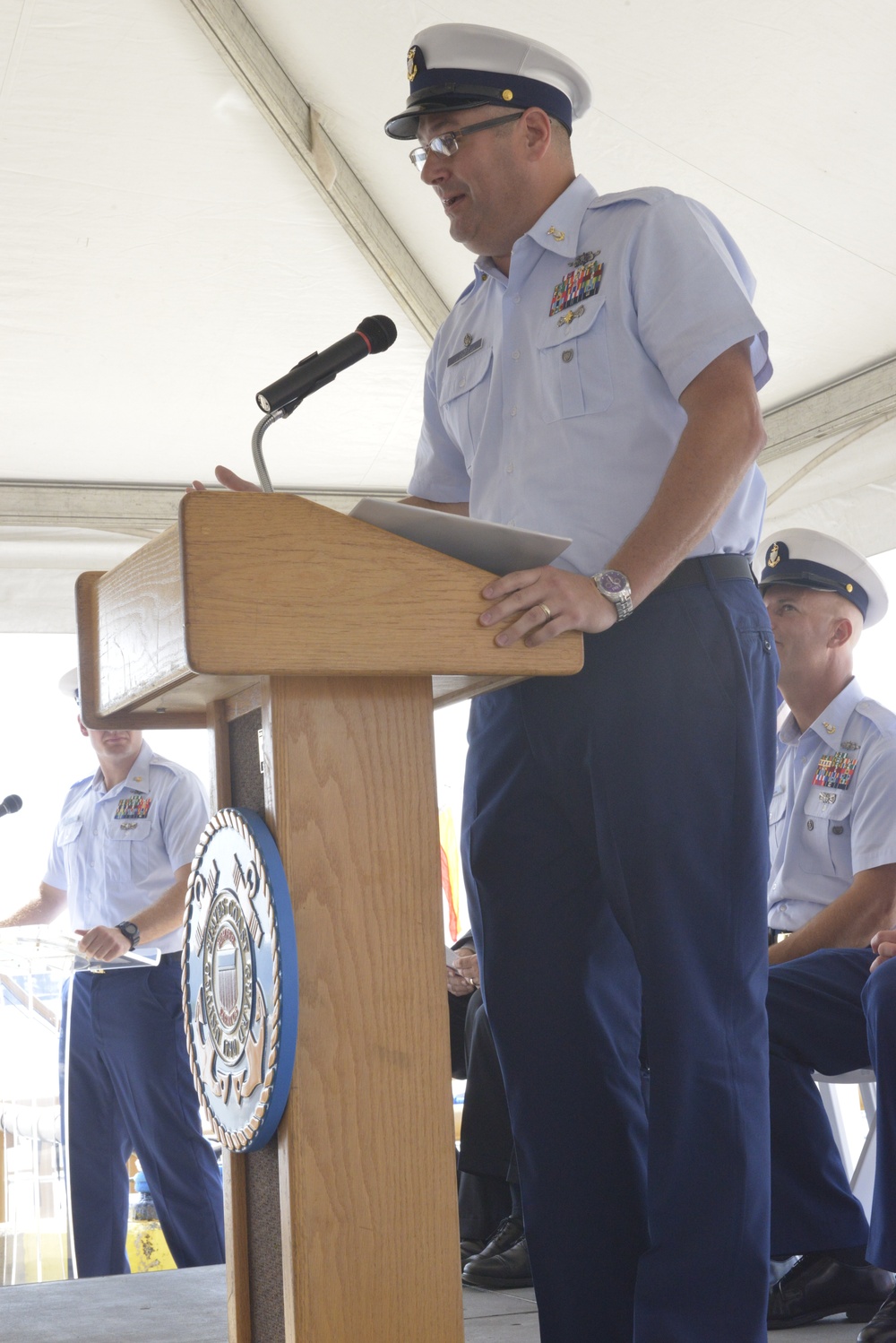 Three Coast Guard cutters change command in Portsmouth