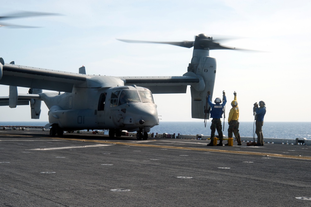 USS Kearsarge ARG/MEUEX