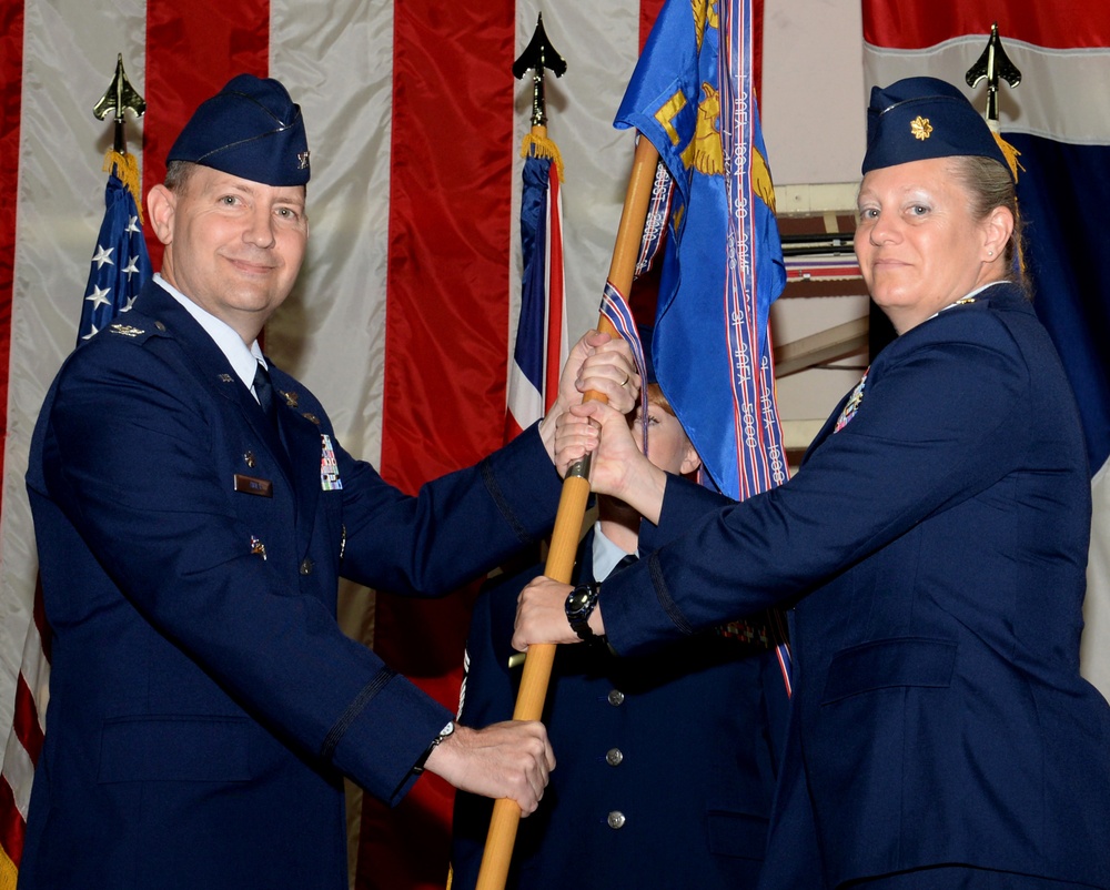 100th LRS welcome new commander