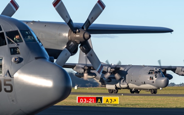 USAF, RNZAF work together during Flash Lantern Net