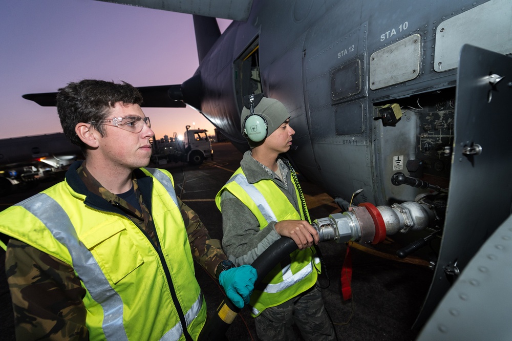 USAF, RNZAF work together during Flash Lantern Net