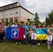 Paratroopers visit Ukrainian school