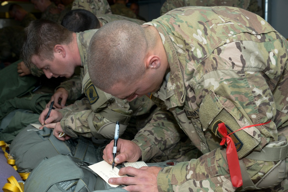 173rd Airborne Brigade airfield-seizure