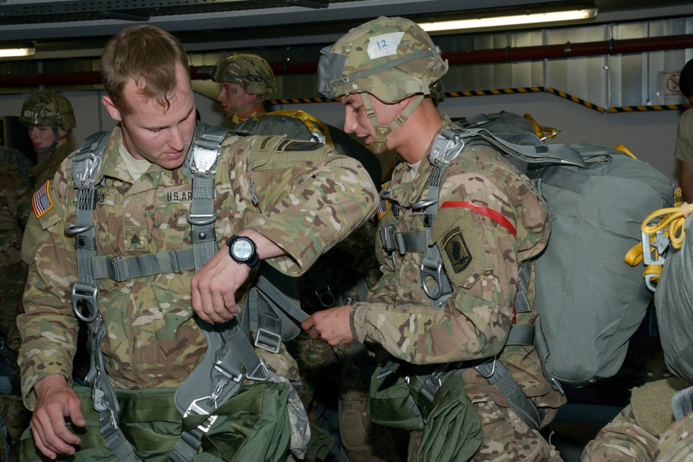 173rd Airborne Brigade airfield-seizure