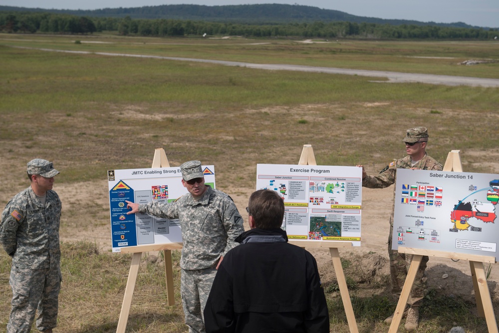 Secretary of defense visits the Grafenwoehr Training Area