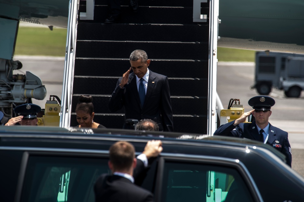 POTUS arrives at Charleston AFB