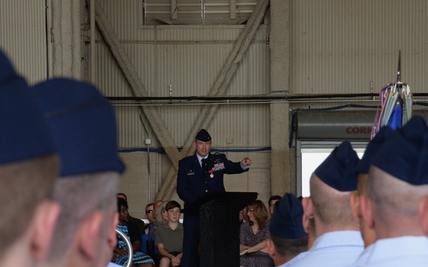 Hohn takes command at Altus Air Force Base