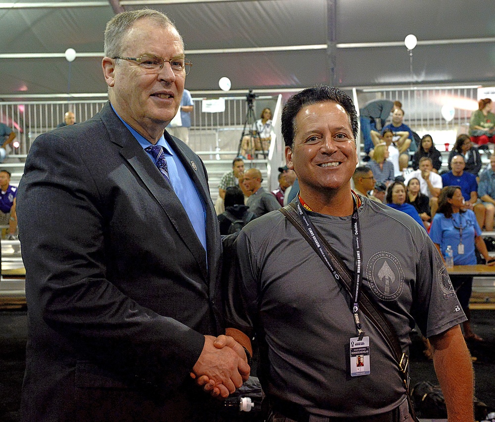 DSD Bob Work attends the 2015 Defense Department Warrior Games shooting competition