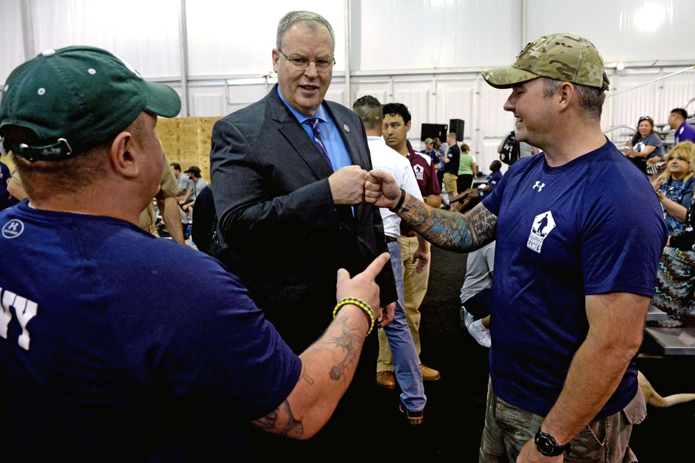 DSD Bob Work attends the 2015 Defense Department Warrior Games shooting competition
