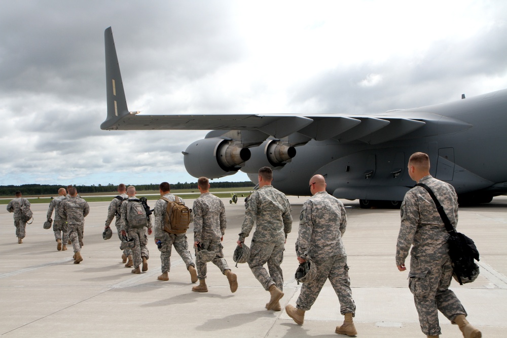 C-17 transports soldiers for Northern Exposure 2015