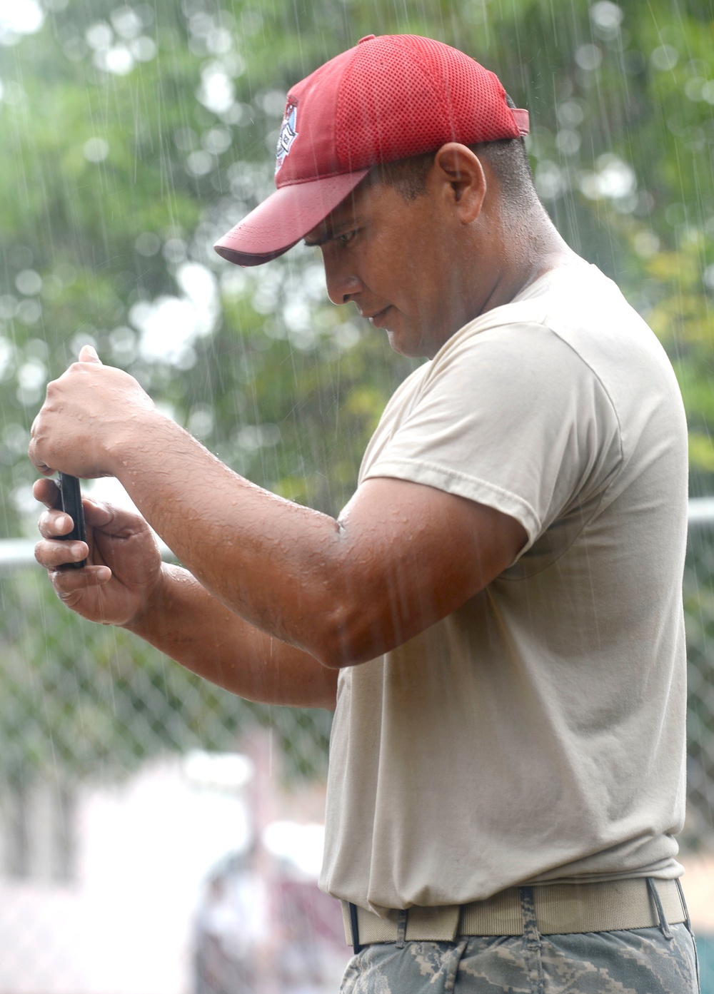 Drill team brings equipment to Honduras Aguan