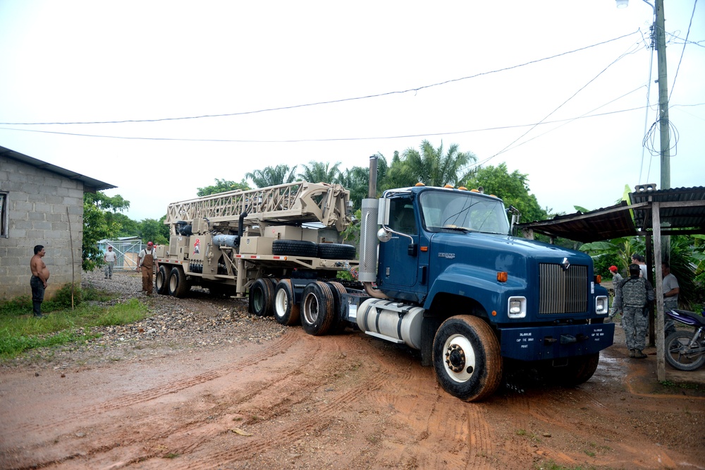 Drill team brings equipment to Honduras Aguan