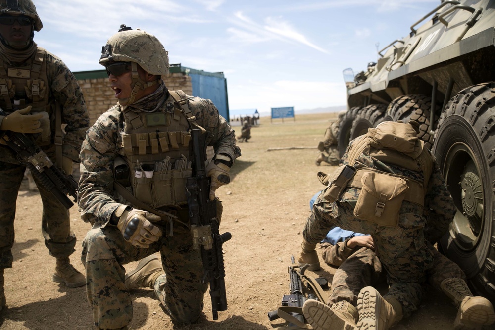 U.S. Marines train combat first aid in Mongolia