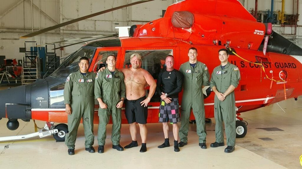 Coast Guard aircrew locates 2 missing divers in Gulf of Mexico