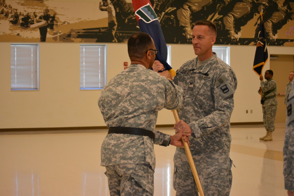 Boganowski succeeds Geck as 800th LSB commander