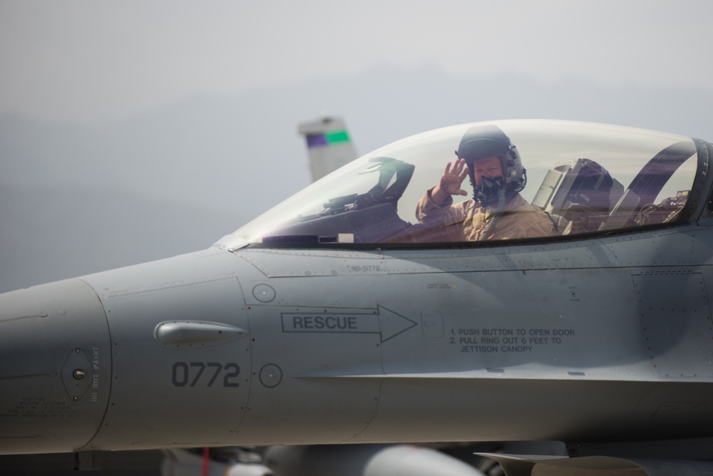 Brig. Gen. Kelly fini flight