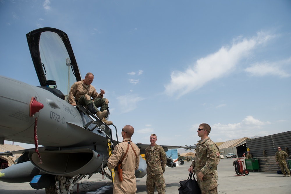 Brig. Gen. Kelly fini flight