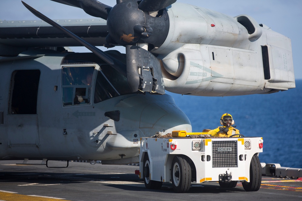 USS Kearsarge ARG/MEUEX