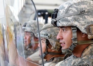 Hawaii's Quick Reaction Force conducts quarterly training