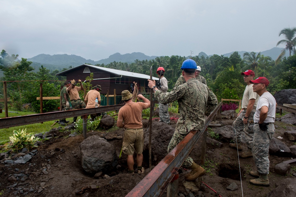 USNS Mercy conducts community health engagement in Papua New Guinea during Pacific Partnership 2015