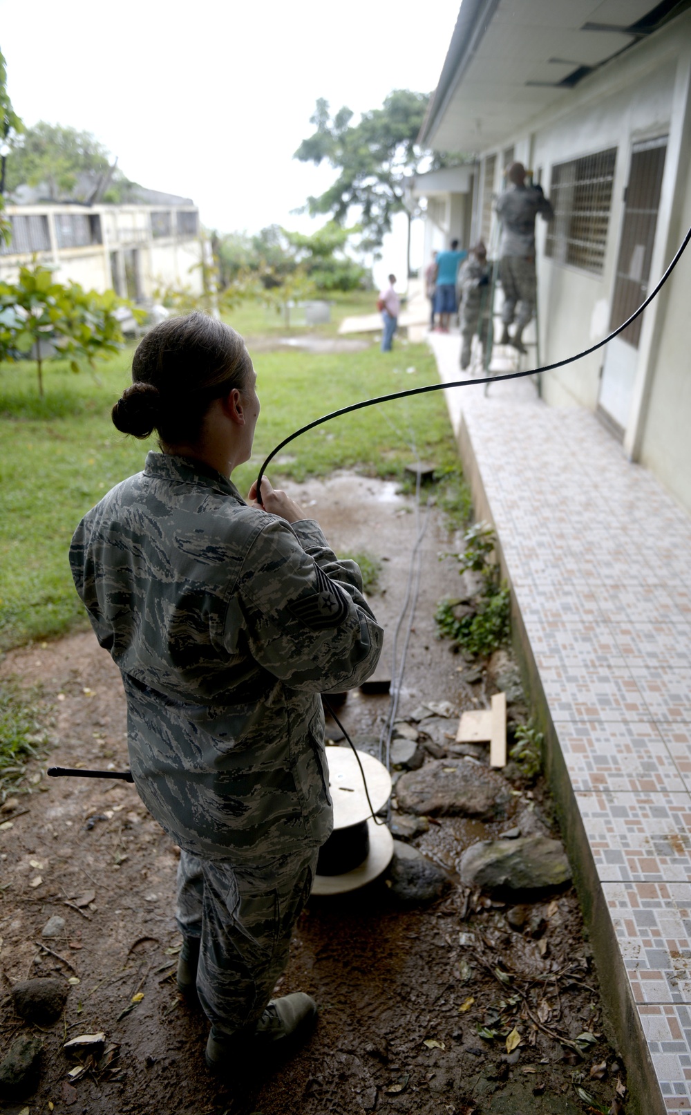 Combat communications Airmen provide support to Trujillo hospital