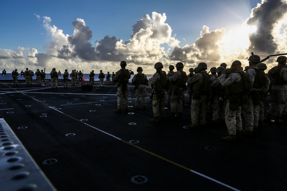 U.S. Marine and JGSDF deck shoot aboard the USS Green Bay (LPD-20)