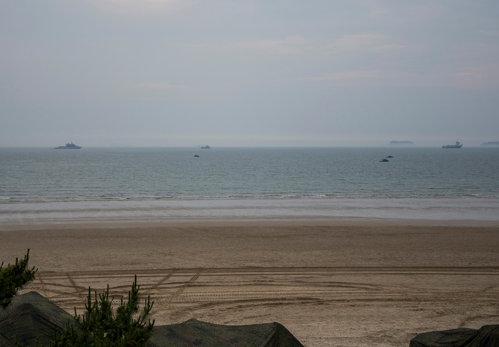 US and Republic of Korea military forces partner during CJLOTS 2015