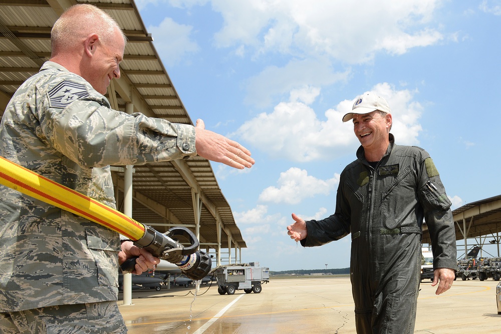 Ninth AF commander completes final F-16 flight