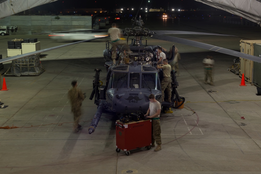 Pave Hawk maintainers keep rescue birds flying