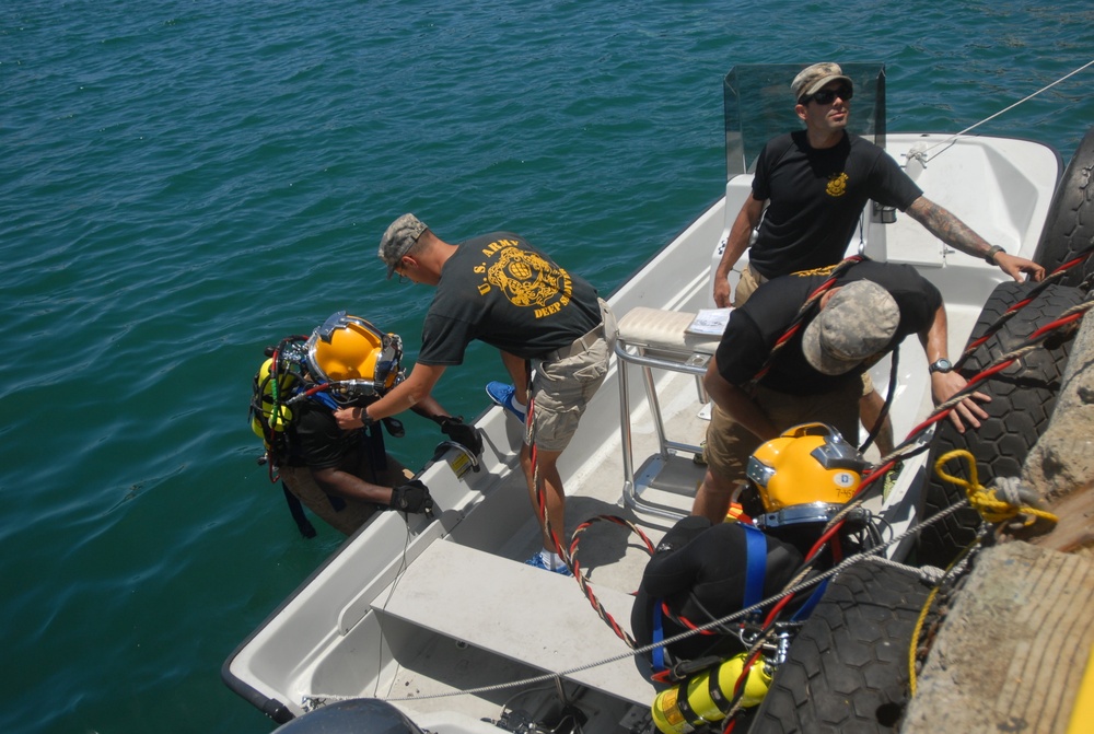 Hawaii Department of Transportation, 7th Engineer Dive Detachment partner on potential removal of sunken vessel