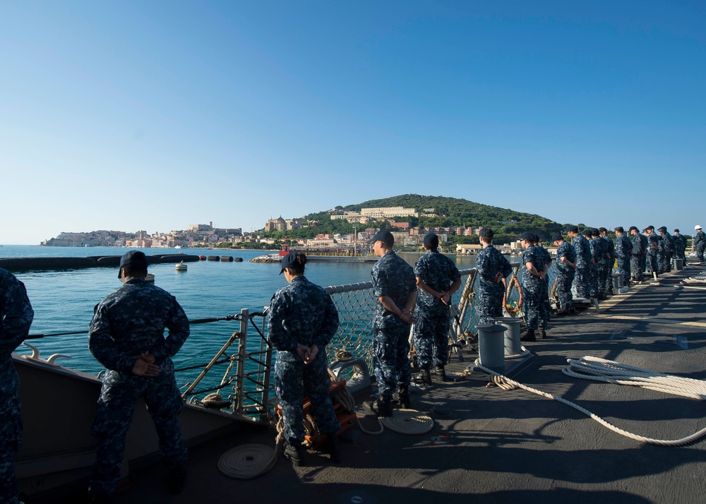 USS Ross operations in Gaeta, Italy