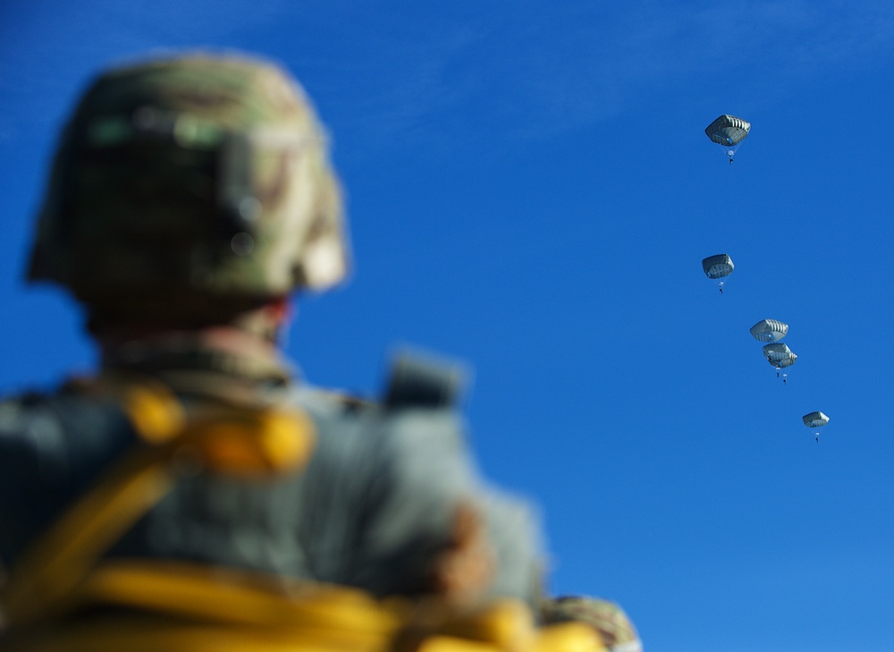 ‘Sky Soldiers’ perform rotary wing airborne operation in Latvia