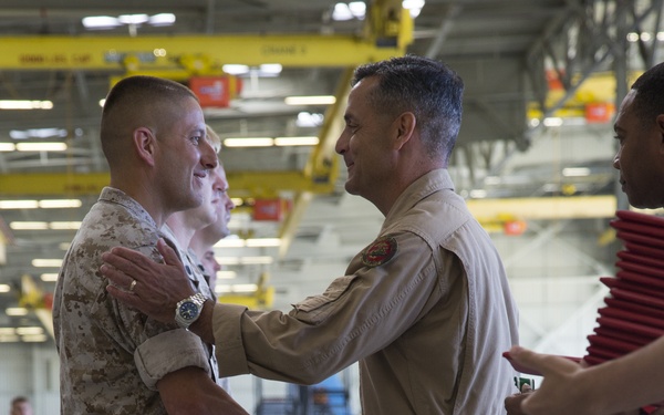 VMM-166, VMM-268 and VMM-364 Aviation Commendation Awards Ceremony