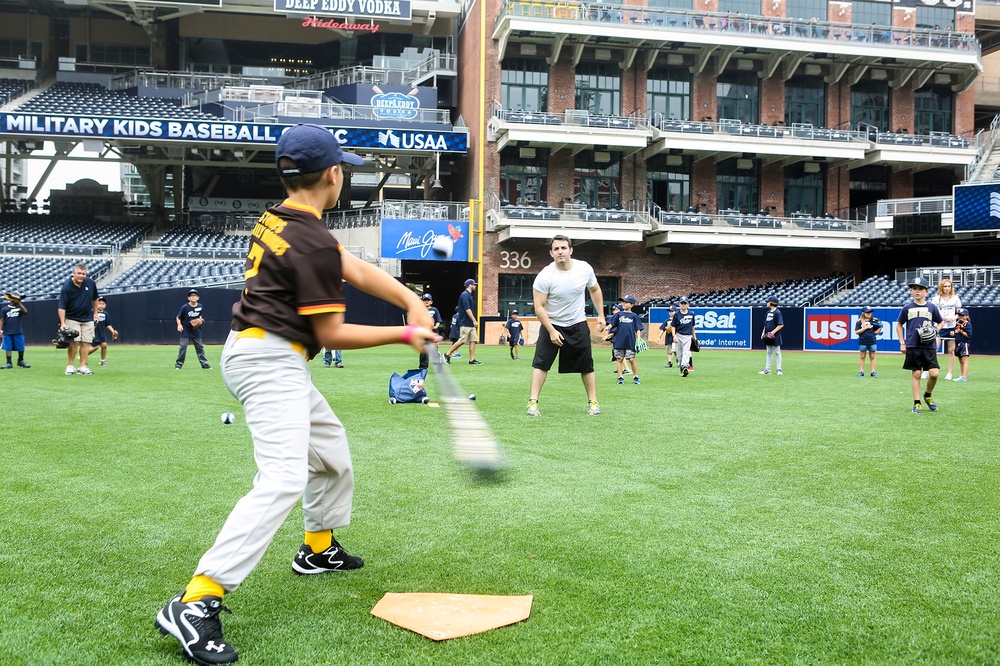 SD Padres host I MEF Kids during Baseball Clinic
