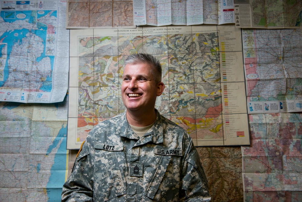 Map geeks wanted to help engineer command reach its destination