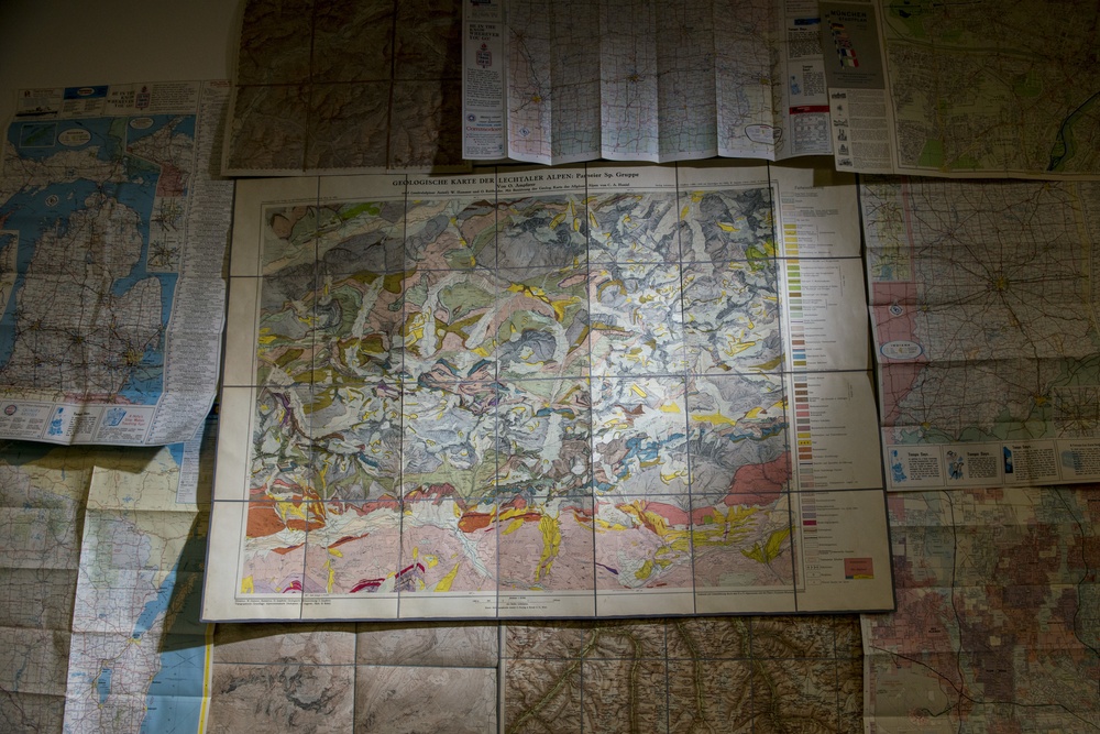 Map geeks wanted to help engineer command reach its destination