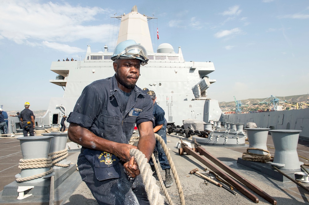 USS New York sailors prep for Marseille departure