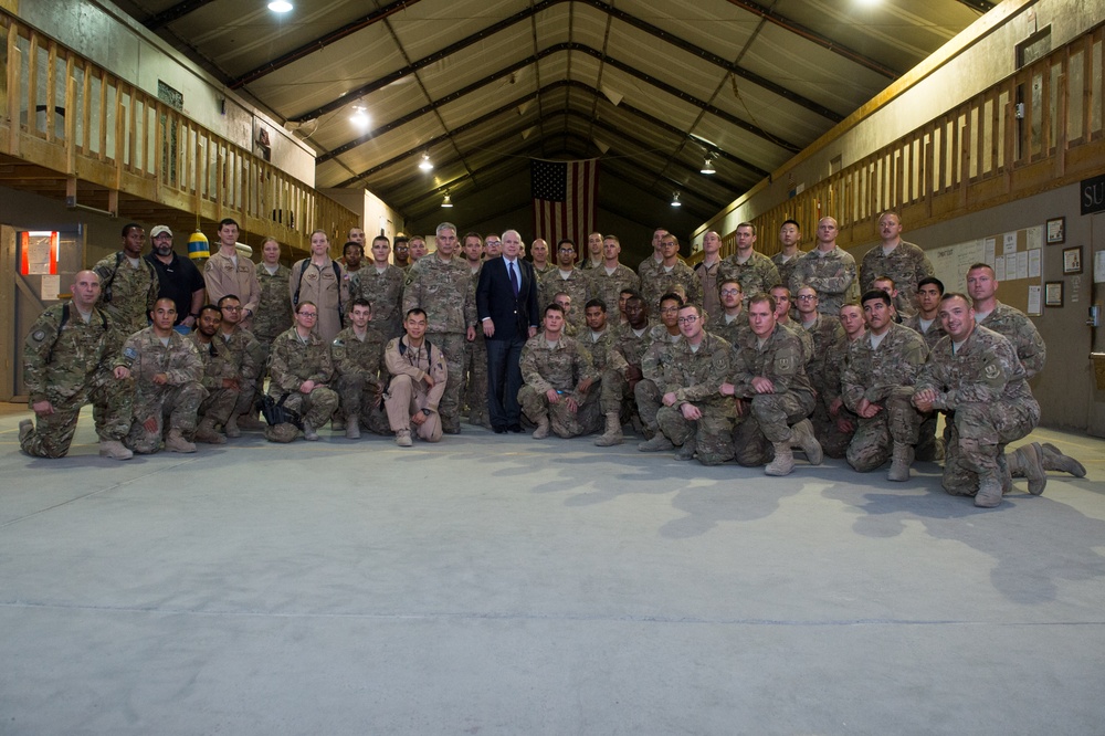 Sen. McCain visits BAF on Independence Day